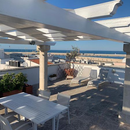Palazzo Dei Gesuiti Appartamento Con Terrazza Privata Monopoli Eksteriør billede