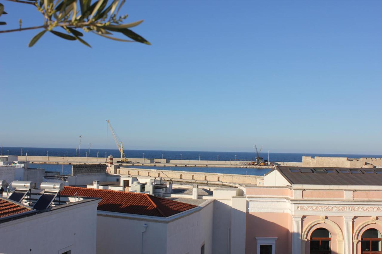 Palazzo Dei Gesuiti Appartamento Con Terrazza Privata Monopoli Eksteriør billede